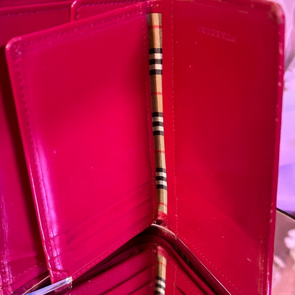 Burberry Red Slim BiFold Wallet - Picture 9 of 17